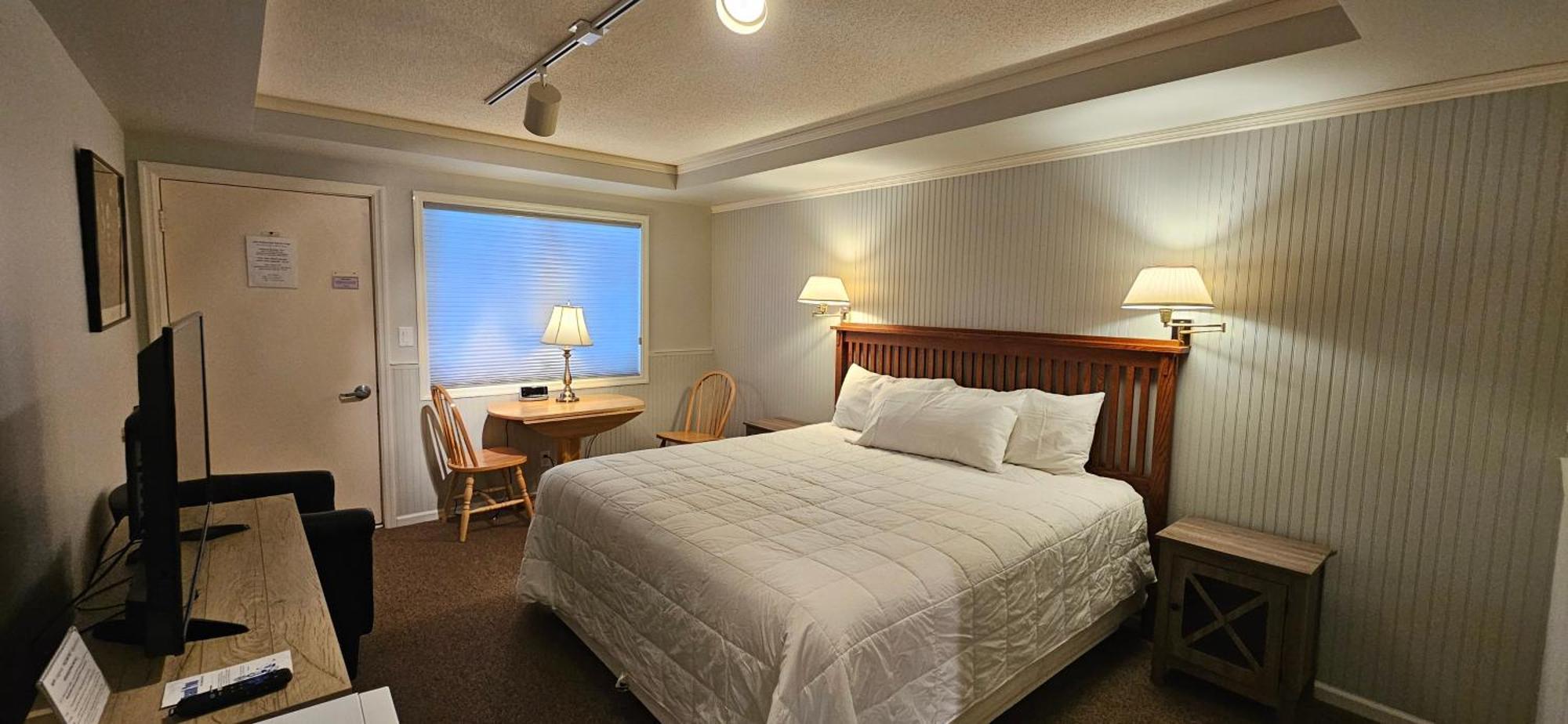 Chequamegon Lake Superior Lodge Бейфилд Экстерьер фото